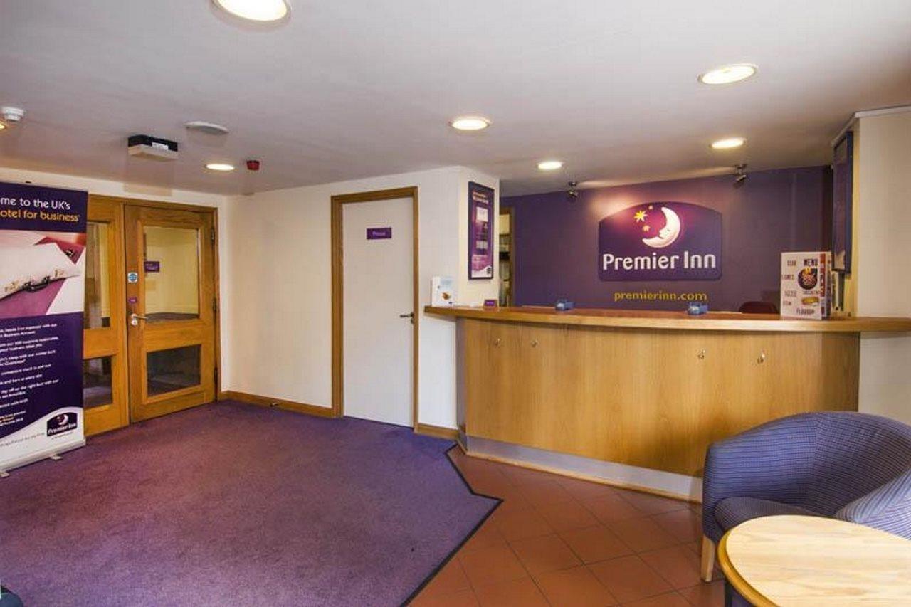 Premier Inn Leeds / Bradford Airport Buitenkant foto